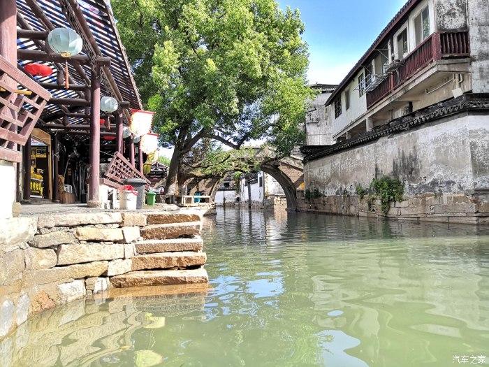 非洲杯小组赛最佳阵容:阿什拉夫、阿姆拉巴特、库利巴利入选